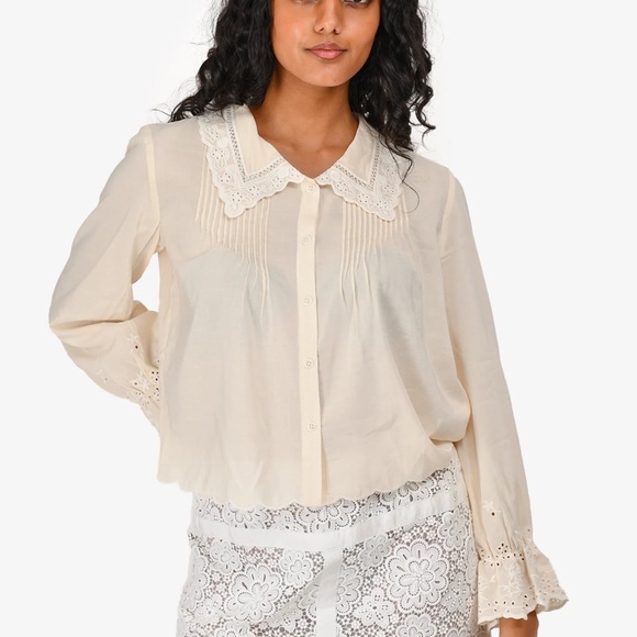 Reformation Tops - Reformation Striped Long Sleeve Crop Top